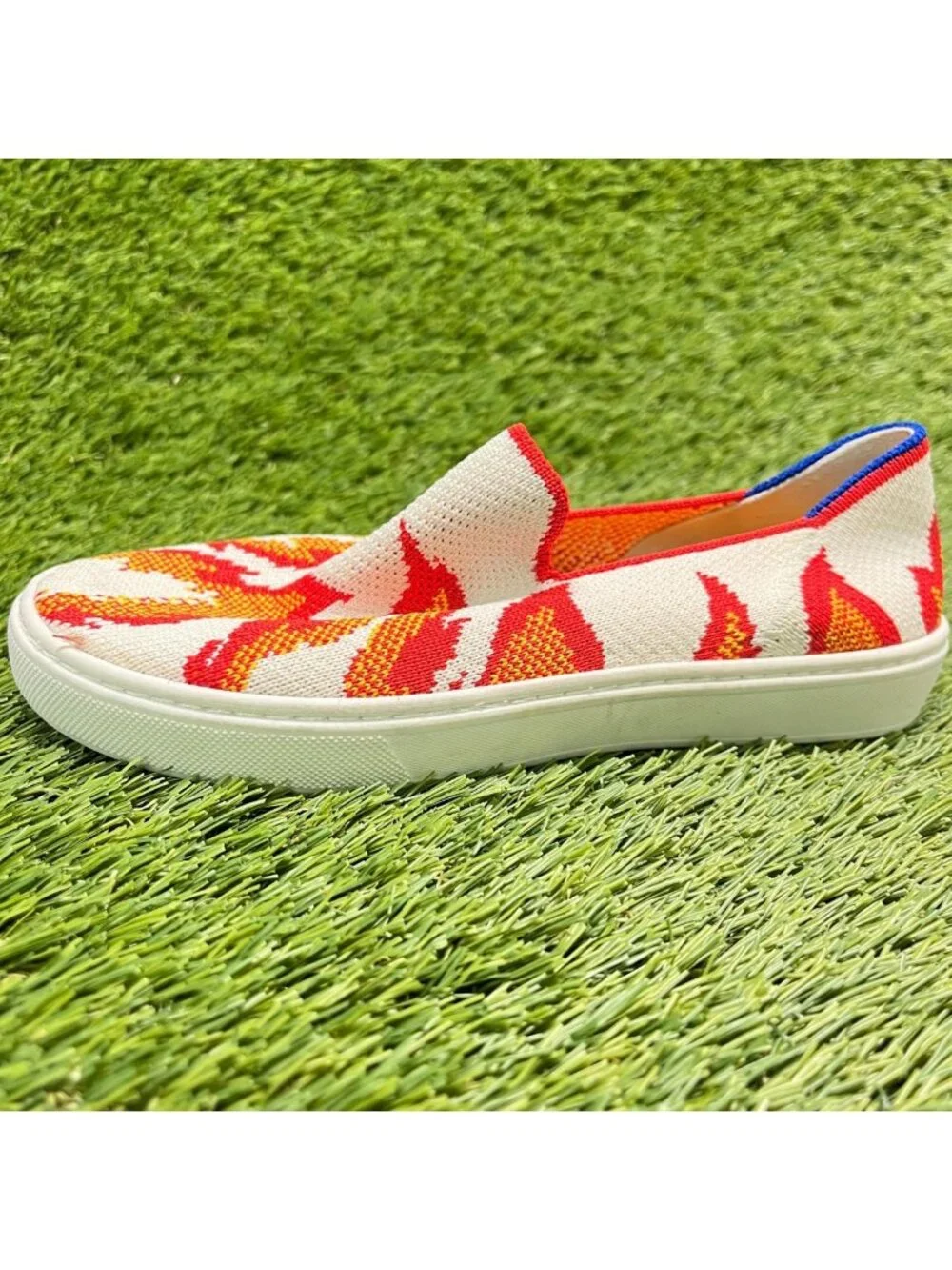 Rothy's The Kids Flame Fire Boys Size 2Y White Red Casual Slip On Flats Shoes